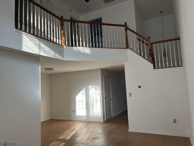 2 Washington Ct in Montville, NJ - Building Photo - Building Photo