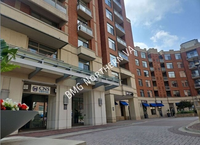 property at 3650 S Glebe Rd