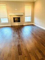 4403 SW Eggersway Pl in Bentonville, AR - Building Photo