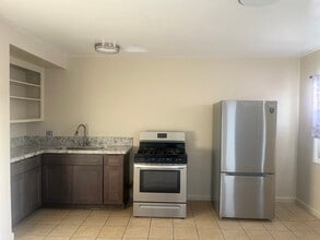 4732 Cereza St in San Diego, CA - Building Photo - Building Photo