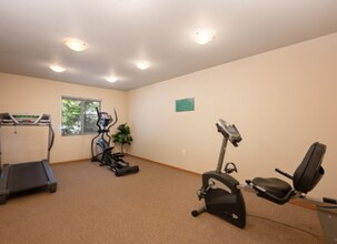 DubSea Apartments | Modern Apartment Homes in Seattle, WA - Building Photo - Building Photo