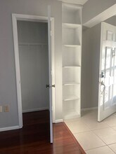 1240 Lucaya Ave in Venice, FL - Building Photo - Building Photo