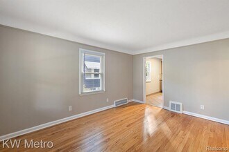 531 Albany St in Ferndale, MI - Building Photo - Building Photo