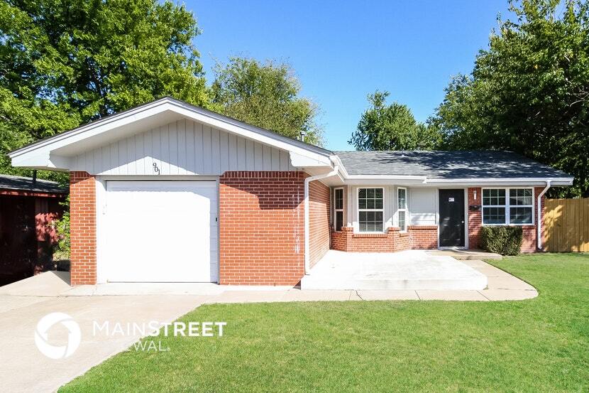 901 Barbour Ave in Norman, OK - Building Photo