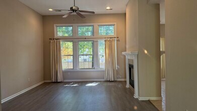 4806 Marble Cedars Dr in Columbia, MO - Building Photo - Building Photo