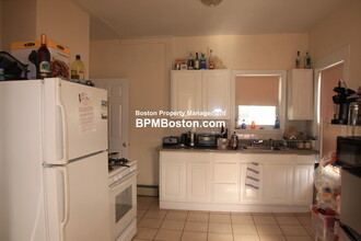 76 Hano St in Boston, MA - Building Photo - Building Photo