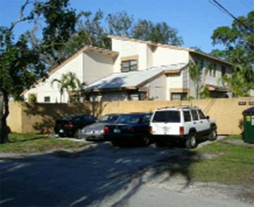 2500-2502 NE 193rd St in Miami, FL - Building Photo - Building Photo