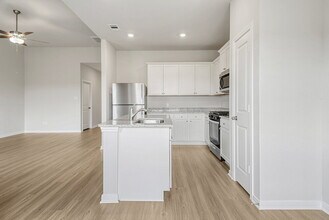 401 Polly Grv Dr in Katy, TX - Foto de edificio - Building Photo