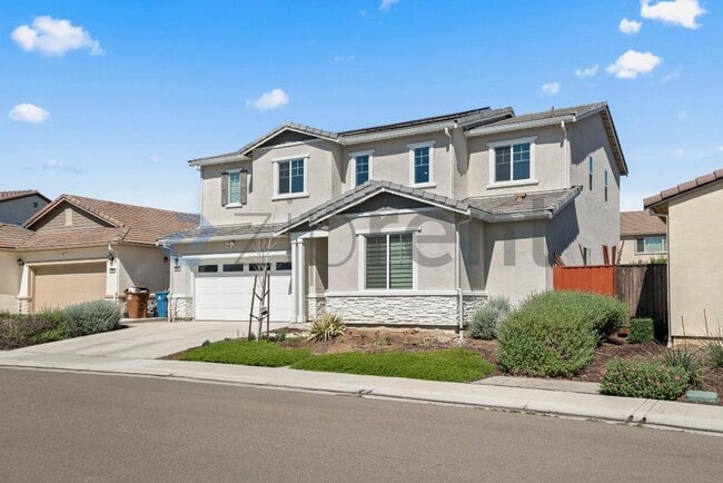 5587 Howell Mountain Ln in Antioch, CA - Foto de edificio - Building Photo