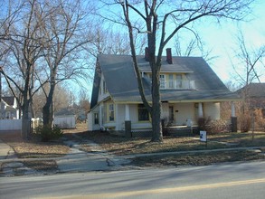 204 SE 4th St in Lee's Summit, MO - Building Photo - Building Photo