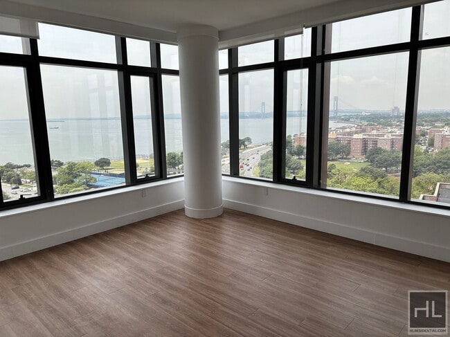 Cropsey Ave in Brooklyn, NY - Foto de edificio - Building Photo