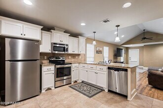 122 Acacia Ln in Abbeville, LA - Building Photo - Building Photo