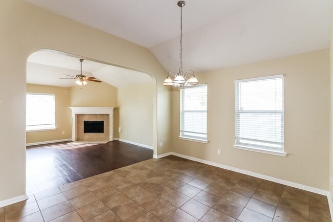 property at 5203 Lost Cove Ln