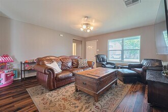1002 E 37th St in Houston, TX - Building Photo - Building Photo