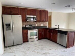 249 NW 4th Diagonal in Boca Raton, FL - Building Photo - Building Photo