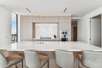 1000 Water St, Unit 2202 in Tampa, FL - Foto de edificio - Building Photo