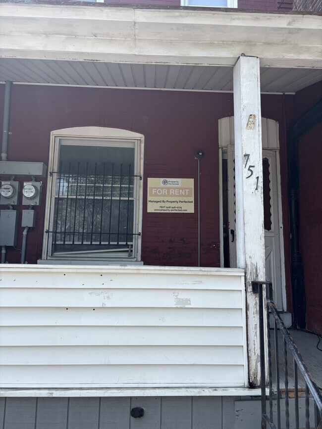 751 Roebling Ave, Unit 1 in Trenton, NJ - Building Photo - Building Photo