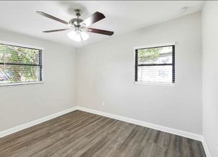 8847 N 33rd St in Tampa, FL - Building Photo - Building Photo