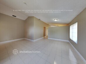 4036 NW 5th Dr in Deerfield Beach, FL - Building Photo - Building Photo
