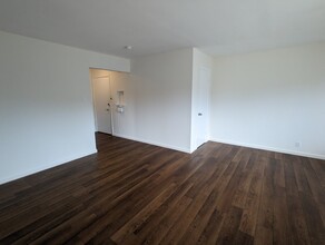 794 San Jose Ave in San Francisco, CA - Building Photo - Interior Photo