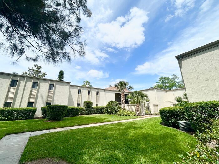 3274 S Semoran Blvd in Orlando, FL - Building Photo