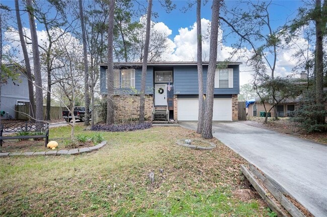 property at 28 Night Hawk Pl