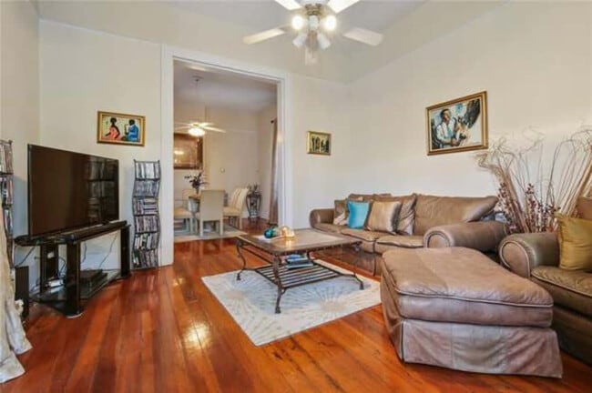 4426 S Carrollton Ave in New Orleans, LA - Building Photo - Building Photo