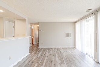 1624 Arlyn Cir in Charlotte, NC - Building Photo - Building Photo