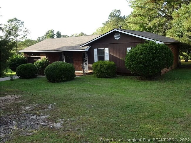 7606 Jennings Ln in Fayetteville, NC - Foto de edificio - Building Photo