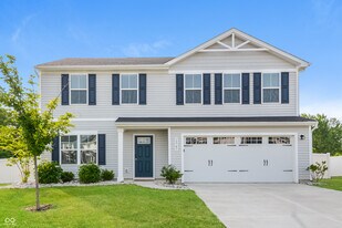 13781 N Rising Sun Cir E in Camby, IN - Building Photo