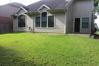 2310 Siegen Dr in Conroe, TX - Foto de edificio - Building Photo