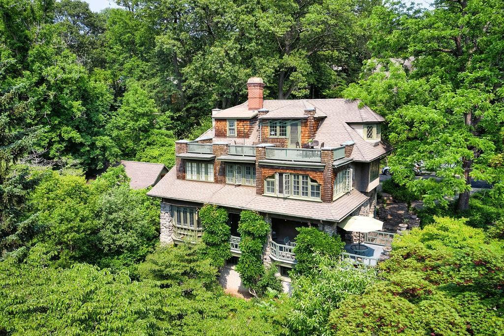 31 Sheldon Pl in Hastings On Hudson, NY - Building Photo
