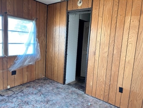 711 N 19th St in Hamilton, IL - Foto de edificio - Building Photo