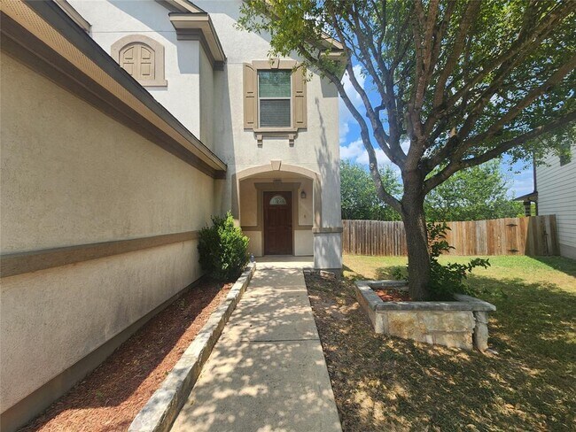 9417 Edmundsbury Dr in Austin, TX - Building Photo - Building Photo