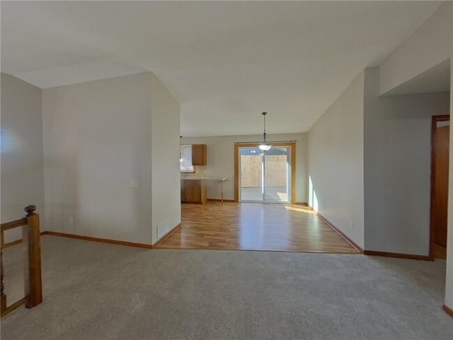 14030 Candlewood Ln NE in Prior Lake, MN - Foto de edificio - Building Photo