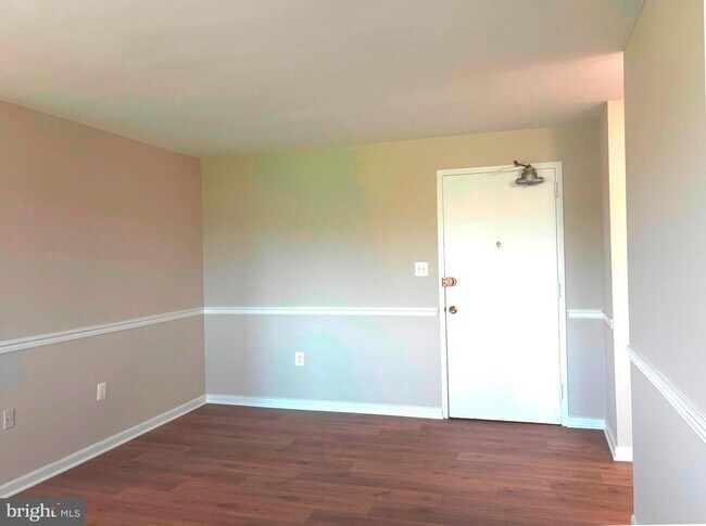1300 S Arlington Ridge Rd in Arlington, VA - Building Photo - Building Photo