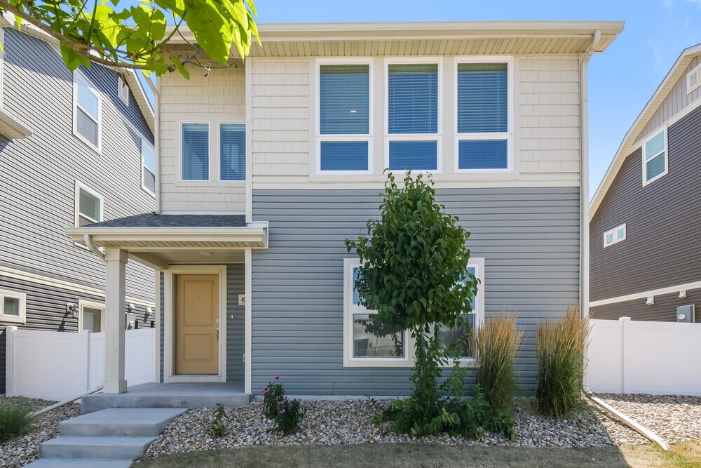 4734 N Tower Ct in Denver, CO - Building Photo