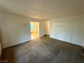 1916 17th St SW in Akron, OH - Building Photo - Building Photo