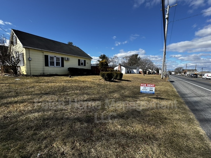 2830 Lincoln Hwy E in Ronks, PA - Building Photo