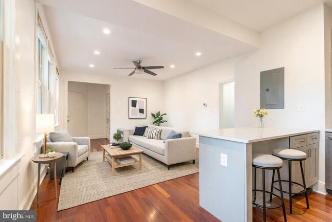 property at 1725 Lanier Pl NW