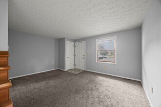 Glenn Ave in Columbus, OH - Building Photo - Interior Photo