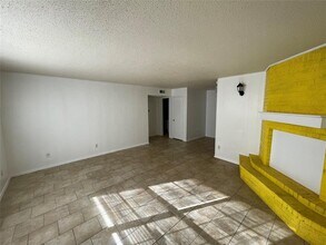 401 SE 12th St in Norman, OK - Foto de edificio - Building Photo