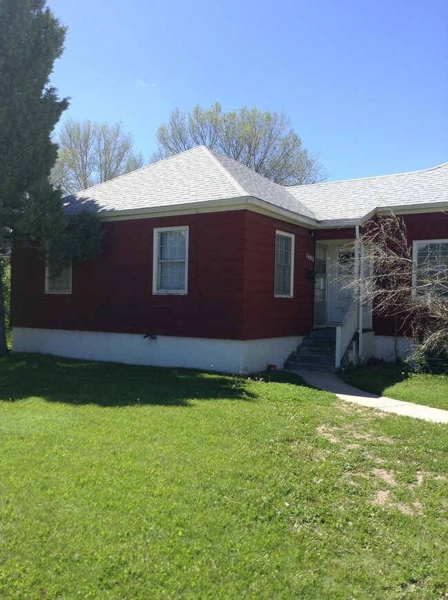 1608 E 17th St in Cheyenne, WY - Foto de edificio - Building Photo