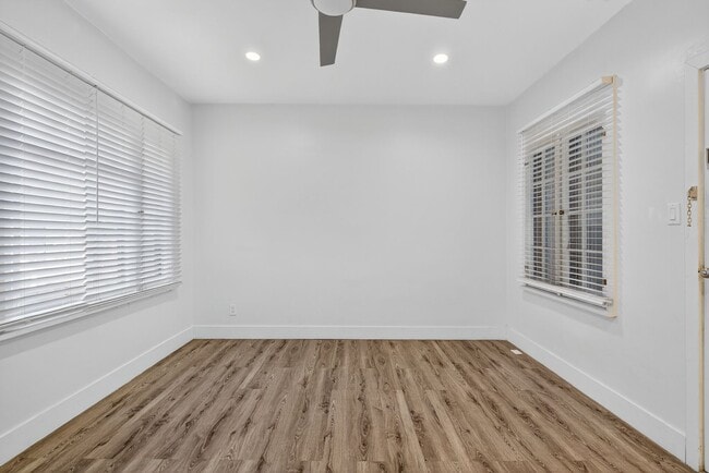 405 W 3rd St in Long Beach, CA - Foto de edificio - Building Photo