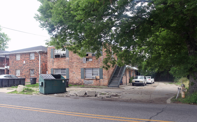 256 W Roosevelt St in Baton Rouge, LA - Foto de edificio - Building Photo