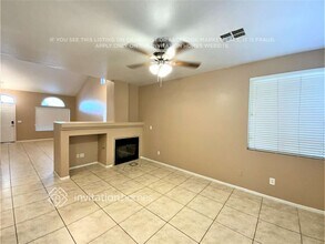 8013 Hidden Quail Ave in Las Vegas, NV - Building Photo - Building Photo