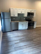 128 Dean St in Providence, RI - Building Photo - Building Photo
