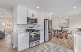 12336 W Texas Dr in Lakewood, CO - Building Photo - Building Photo