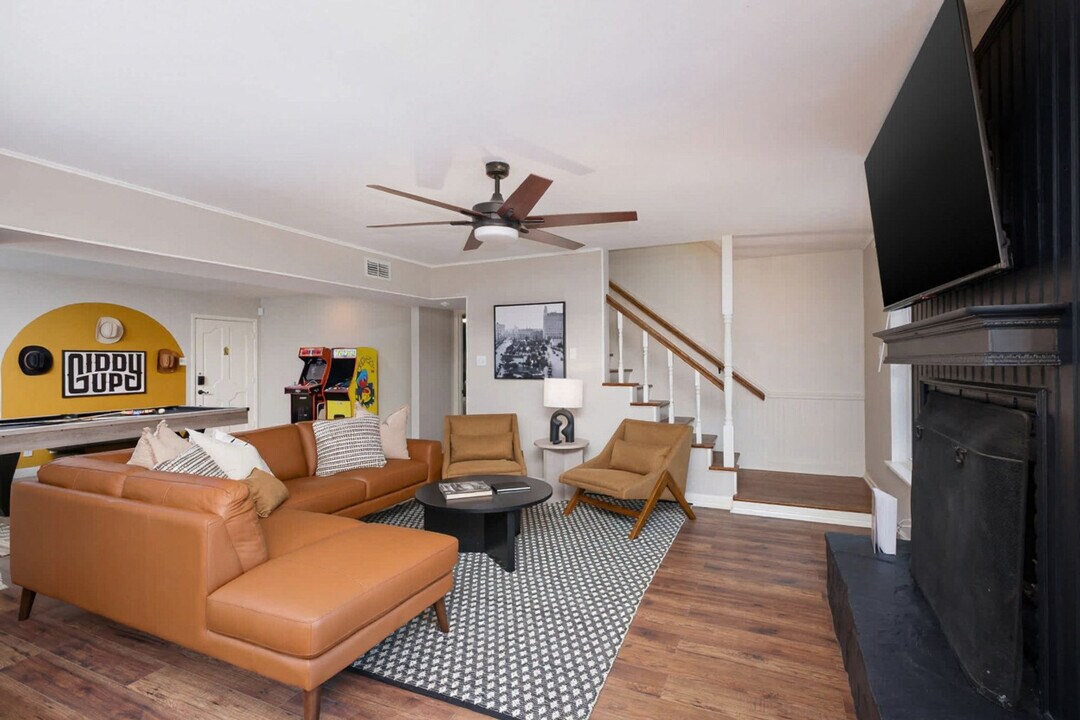 11610 Intrigue Dr, Unit SI ID1048680P in San Antonio, TX - Foto de edificio