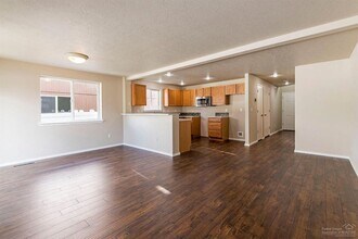 2257 SW 22nd St in Redmond, OR - Building Photo - Building Photo